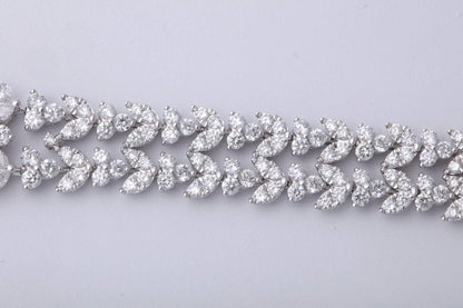 Stunning 14.48 Carat Marquise and Round Diamond 18k Gold Bracelet