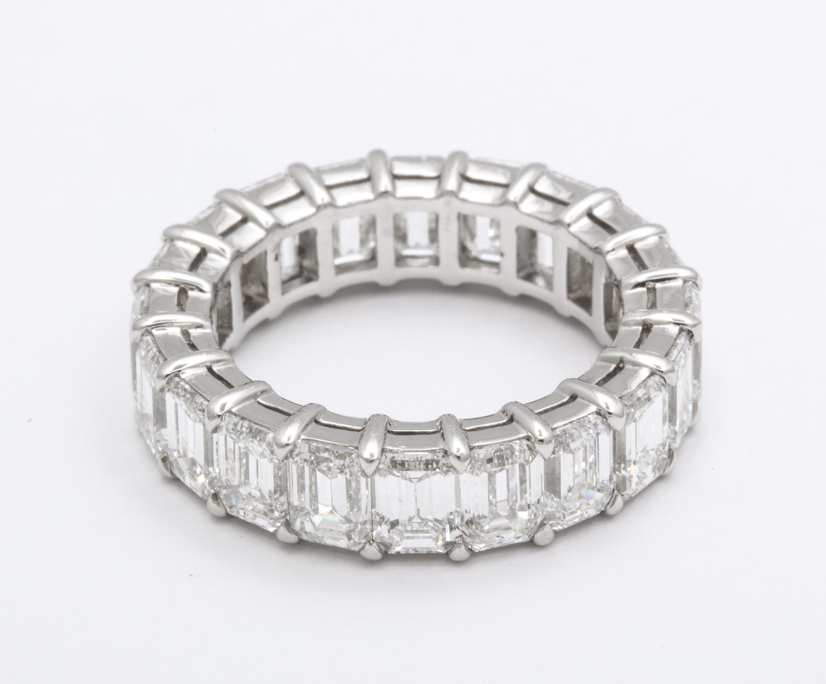 https://a.1stdibscdn.com/emerald-cut-diamond-eternity-band-for-sale-picture-3/j_415/j_103217621599662416069/6R1A9350_master.jpg
