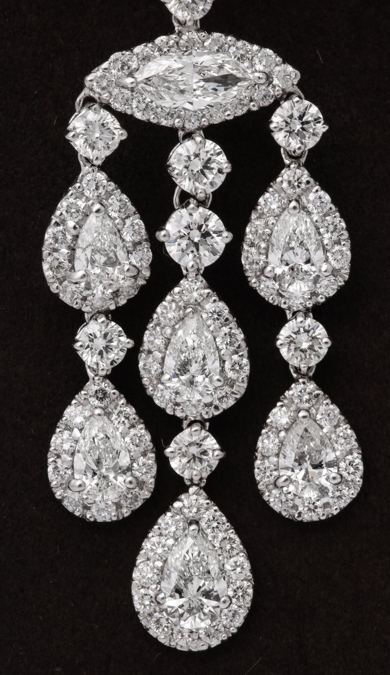 https://a.1stdibscdn.com/diamond-chandelier-earrings-for-sale-picture-5/j_415/1599662271227/6R1A9805_master.jpg?width=768