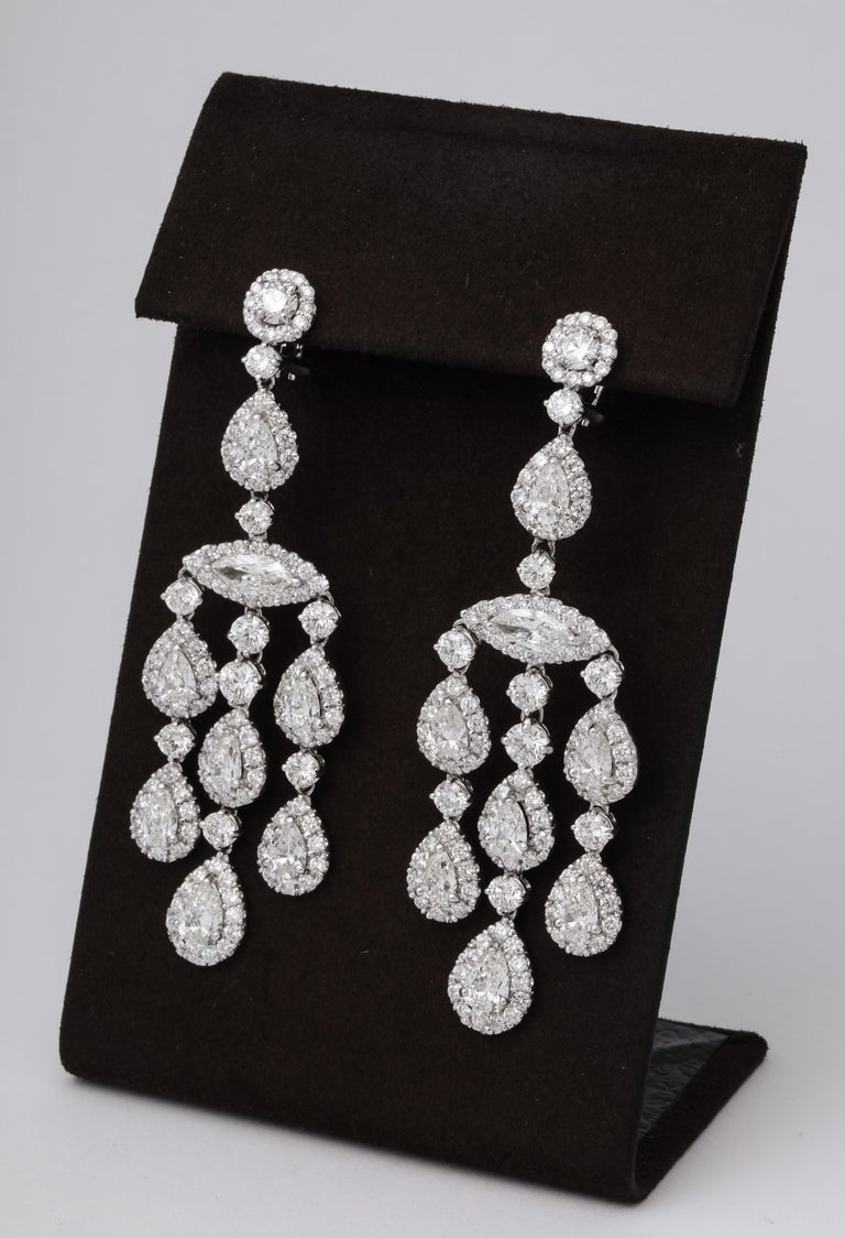 https://a.1stdibscdn.com/diamond-chandelier-earrings-for-sale-picture-9/j_415/1599662288448/6R1A9814_master.jpg?width=768