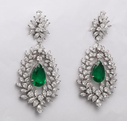 Exquisite 18k White Gold Vivid Green Emerald Diamond Drop Earrings
