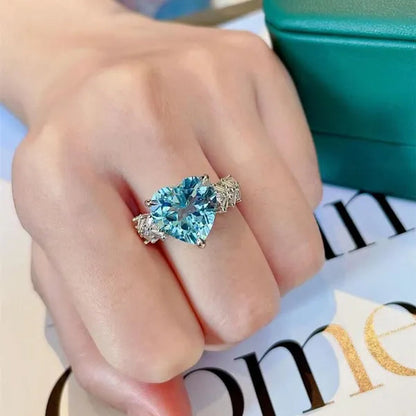 Exquisite Silver-Plated Natural Sapphire Ring Luxury Fashion Square Diamond Embellished Heart Shaped Gemstone Ring Wedding Anniversary Romantic Anniversary Gift Handmade Jewelry Index Finger Ring