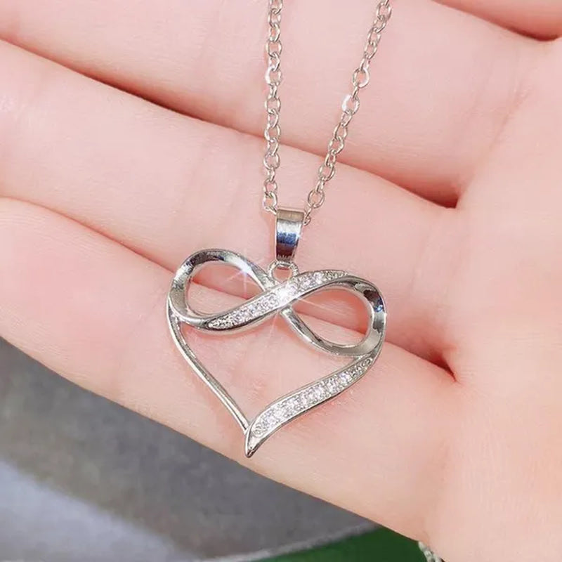 Charming Women Clavicle Necklace Silver Plated Inlay Diamond Heart Pendant Infinity Necklace Bridal Wedding Jewelry Gift