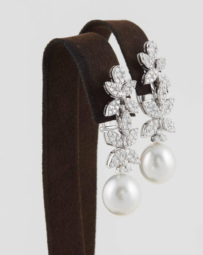 Elegant 3.37ct Diamond and Pearl 18K White Gold Drop Earrings