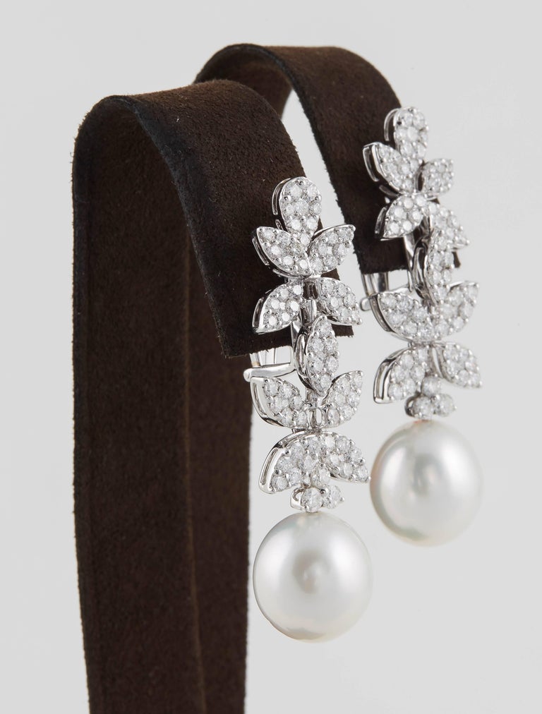Classic Diamond Pearl 18K White Gold Dangle Drop Earrings