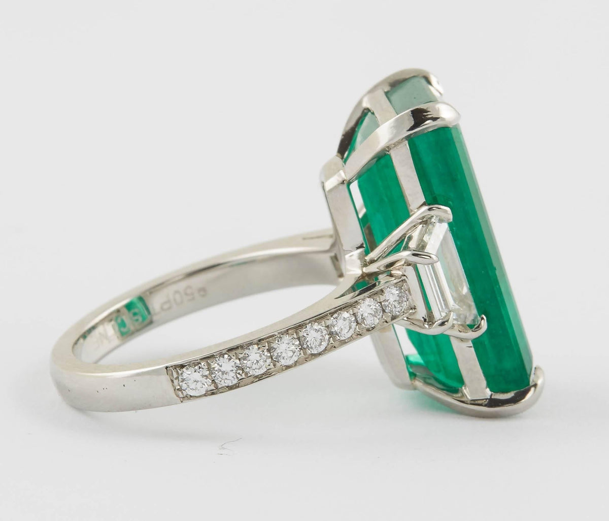 Exquisite 10 Carat Elongated Green Emerald Platinum Diamond Statement Ring