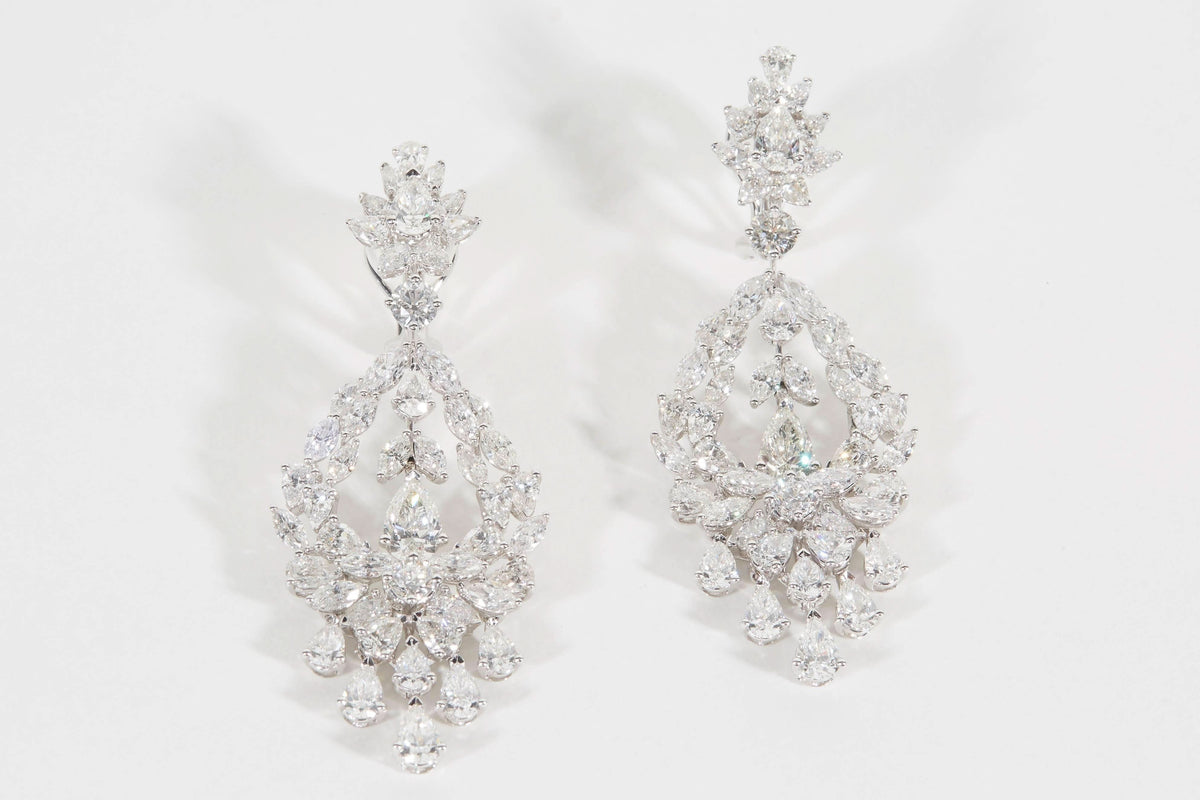 Stunning 22 Carat Pear Shaped Diamond Drop Earrings White Gold