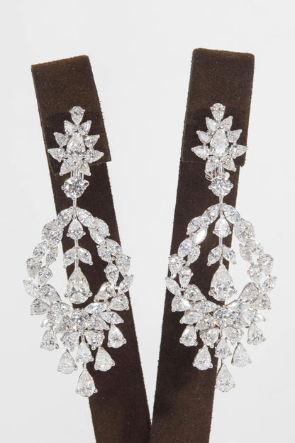 Stunning 22 Carat Pear Shaped Diamond Drop Earrings White Gold