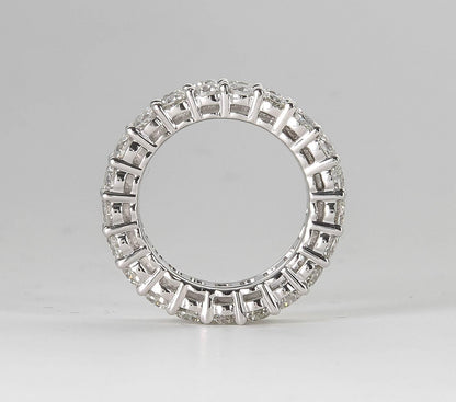 https://a.1stdibscdn.com/wide-8-carat-baguette-and-round-diamonds-gold-eternity-band-ring-for-sale-picture-5/j_415/j_95793121590588136413/781A7203_master.jpg