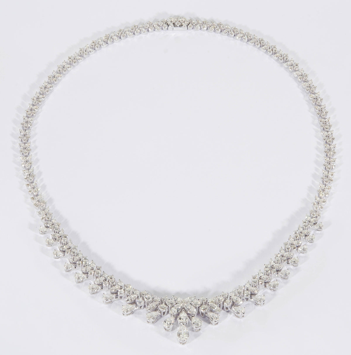 Diamond Scene 18k White Gold 18.20ct Diamond Choker Necklace
