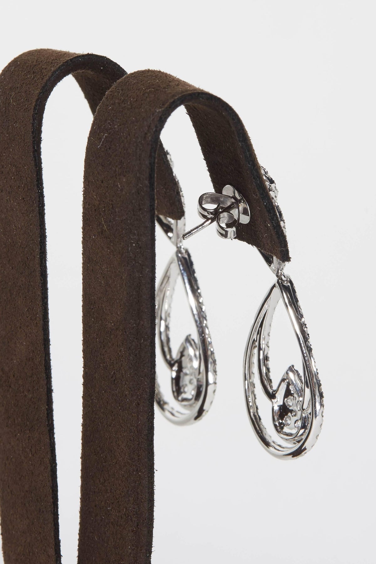Elegant 3.84ct Brilliant Diamond Drop Earrings in 18k White Gold
