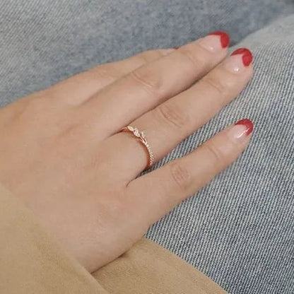 Women Glamorous 18k Gold plated  Ring Eternity Wedding Band  Leaf Diamond Jewelry Proposal Anniversary Gift Engagement Rings