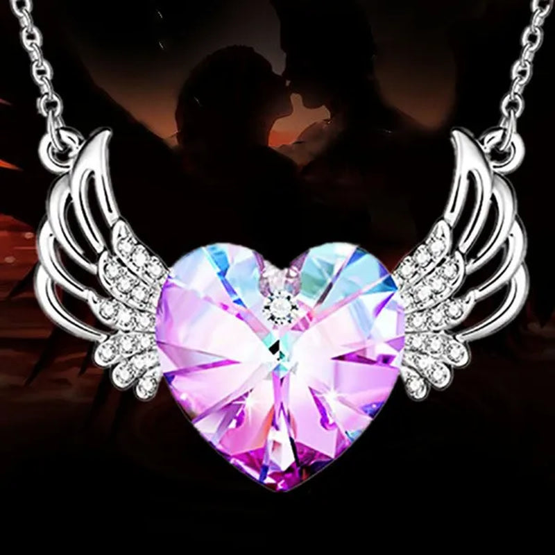 Luxury Fashion Women's Diamond Wings Heart Crystal Necklace Angel Wings Diamond Pendant Wedding Necklace Women's Princess Jewelry Birthday  Anniversary Gift