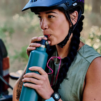24 Oz Stainless Steel Standard Mouth Water Bottle with Flex Straw Cap and Double-Wall Vacuum Insulation