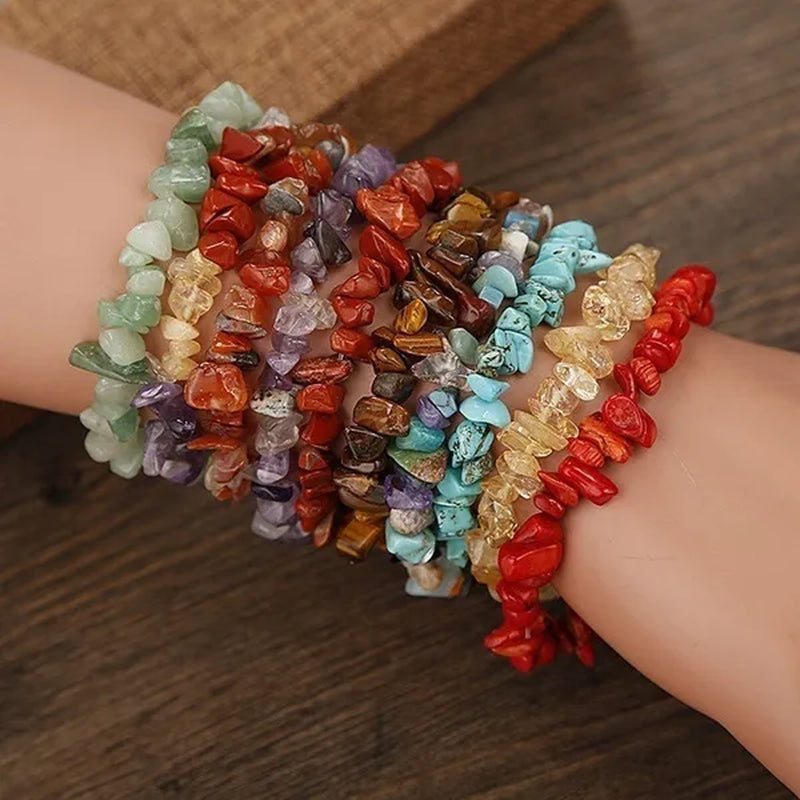 Natural Crystal Chakras Bracelet Natural Gemstone Chips Jewelry Bracelet Amethyst Red Agate Carnelian White Crystal Turquoise Citrine Bracelet (Adjustable Size)