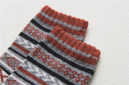 5Pairs Winter Knitting Cashmere Warm Cotton Soft Thicken Women Men Socks  Assorted Patterns Wool Sock For Men and Women