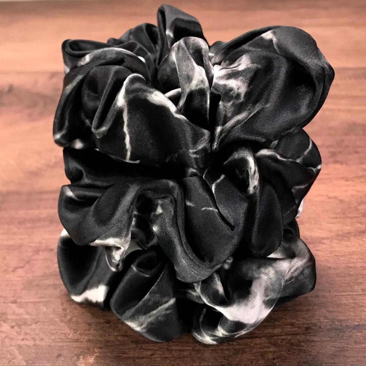 Mulberry Silk Scrunchies for Hair (Black Marble)