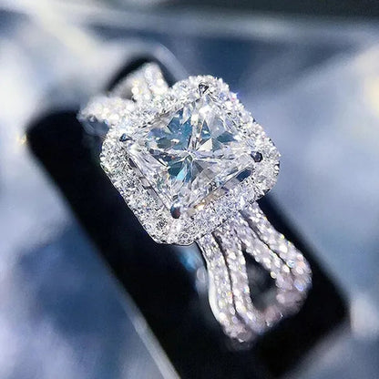 Luxury Female Cubic Zirconia Ring Elegant Bride Proposal Engagement Jewelry for Women Wedding Band Anniversary Gift Promise Rings