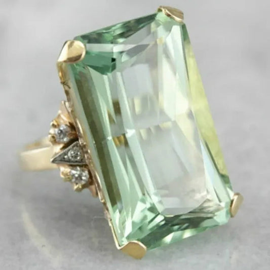 Fashionable and Exquisite 14K Green Diamond Wedding Wedding Princess Ring Love Diamond Ring Size 5-11