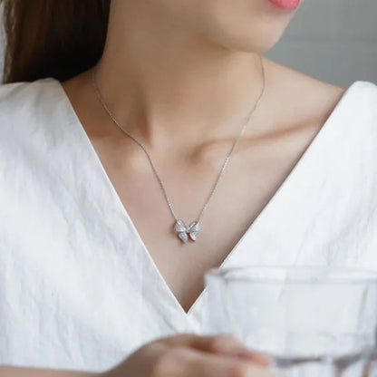 New Fashion Elegant Silver Plated Bow Knot Diamond Pendant Neckalce Engagement Clavicle Necklace for Women Simple Temperament Wedding Anniversary Jewelry Accessory