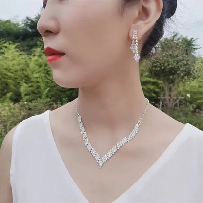 Women's Jewelry Set Rhinestone Crystal Bride Statement Choker Necklace Tiara Crown Link Bangle Bracelet Teardrop Dangle Earrings Set for Wedding Party Silver Plated White Crystal Necklace Earrings Bracelet
