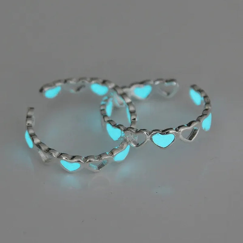 Hot Adjustable Heart Shape Luminous Ring Glow In The Dark  Ring Lady Glow Hollow Heart Love