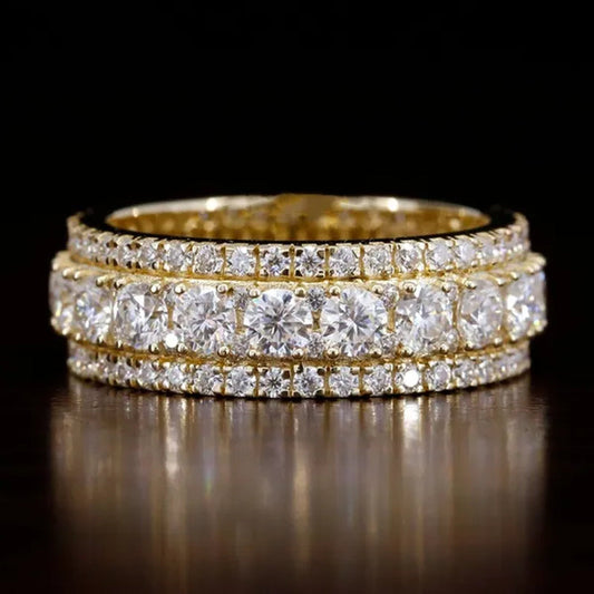 Gorgeous Woman Fashion Accessories Exquisite Gold Color Ring White Crystal Zircon Engagement Rings for Women Birthday Party Gift for Girlfriend Beautiful Bride Wedding Band Jewelry Size 4-12 Bague Femme