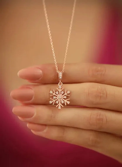 Kadın Kar Tanesi Model Rose Kaplama Gümüş Kolye