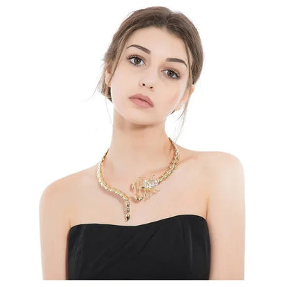 Punk Gothic Jewelry Fashion Personality White Rhinestone Gold/silver Plated Collar Scorpion Style Party Wedding Lady's Necklace