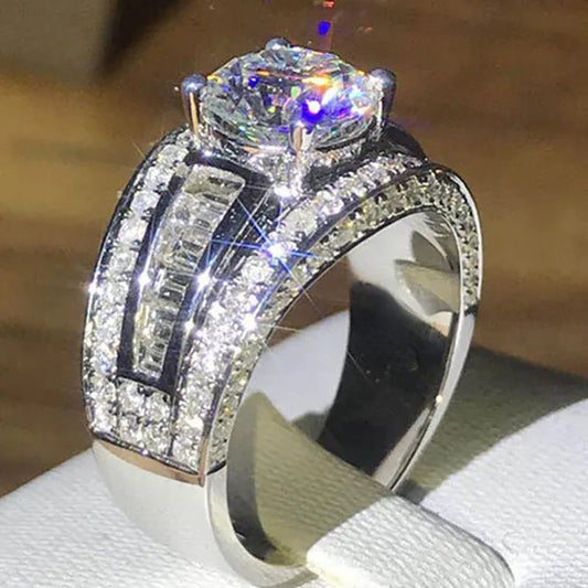 High Quality Bridal Wedding Band 4 Prong Setting Diamond Side Micro Inlay Zircon and Moissanite Ring