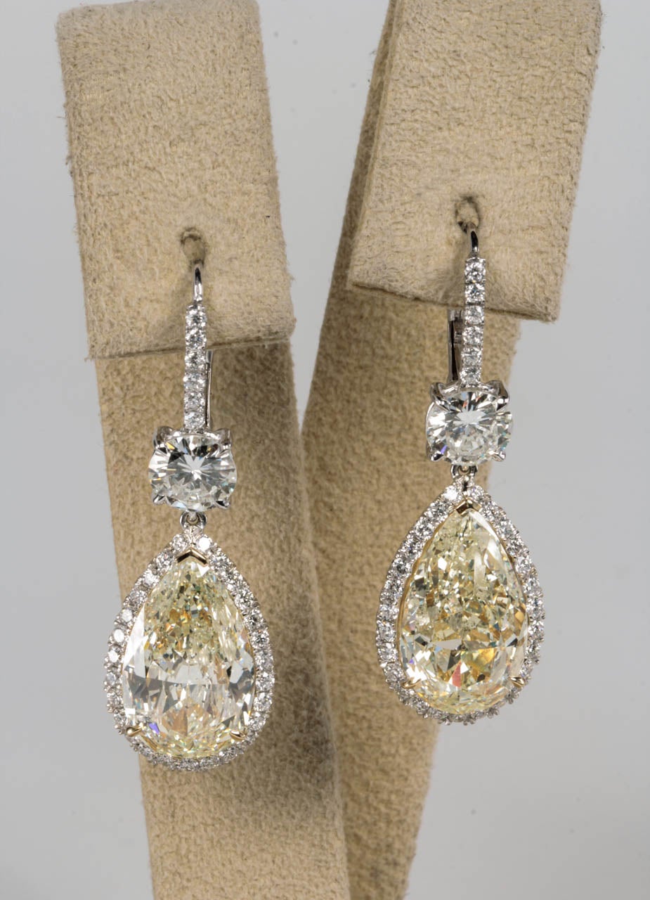 https://a.1stdibscdn.com/archivesE/jewelry/1stdibs/011314/DiamondSceneCC_DM//16/IMG_6949.jpg