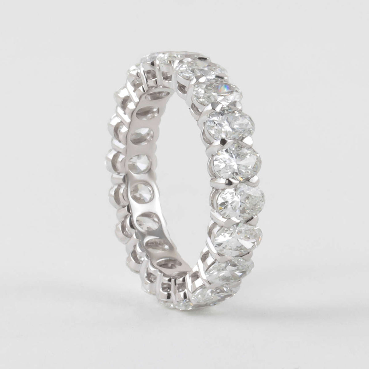 https://a.1stdibscdn.com/archivesE/jewelry/1stdibs/111014/DiamondScene_CC_DM//02/IMG_3178.jpg