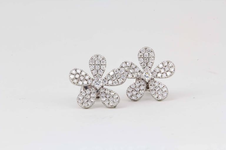 Diamond Flower Stud Earrings 1.08 Carat F VS 18k White Gold