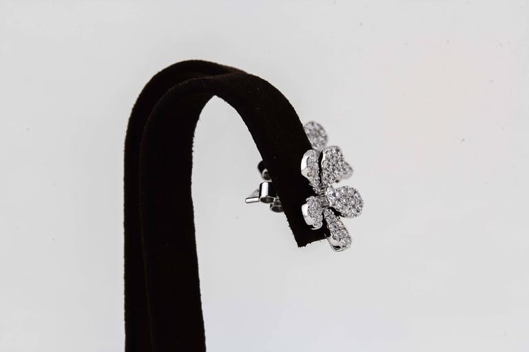 Diamond Flower Stud Earrings 1.08 Carat F VS 18k White Gold