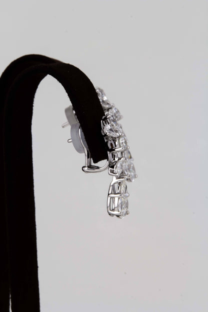 Classic 18k White Gold Diamond Drop Earrings in Pear Shape