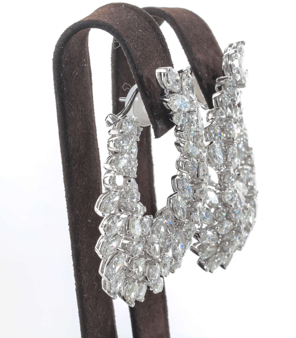22.45 Carat Diamond 18k White Gold Wreath Swirl Clip-On Earrings