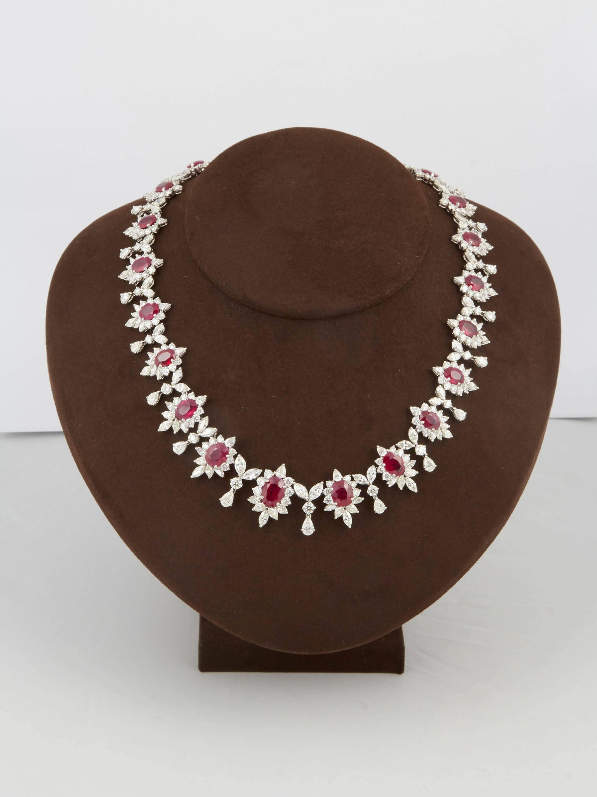 Important Burma Ruby and Diamond Platinum High Jewelry Choker Necklace