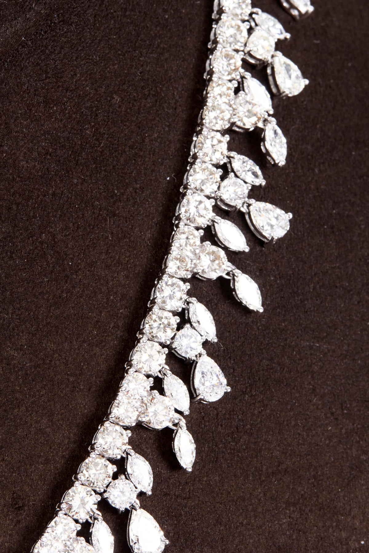 Luxury 46 Carat Multi Shape Diamond Gold Drop Choker Necklace