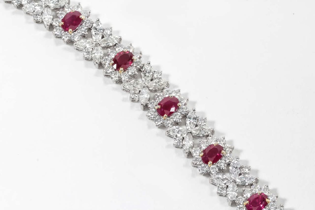 Exquisite 11.41ct Burma Ruby and Diamond Platinum Tennis Bracelet