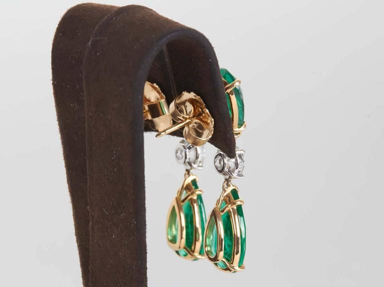 Elegant Handmade Green Emerald and Diamond 18k Gold Drop Earrings