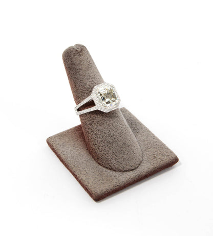 https://a.1stdibscdn.com/archivesE/jewelry/1stdibs/120613/DiamondSceneCC_DM//07/IMG_4638.jpg