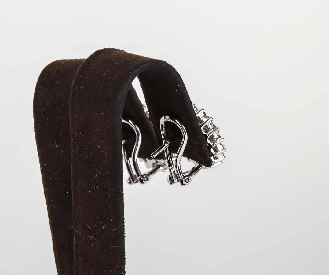 Classic 2.39 Carat Diamond 18k White Gold Button Earrings