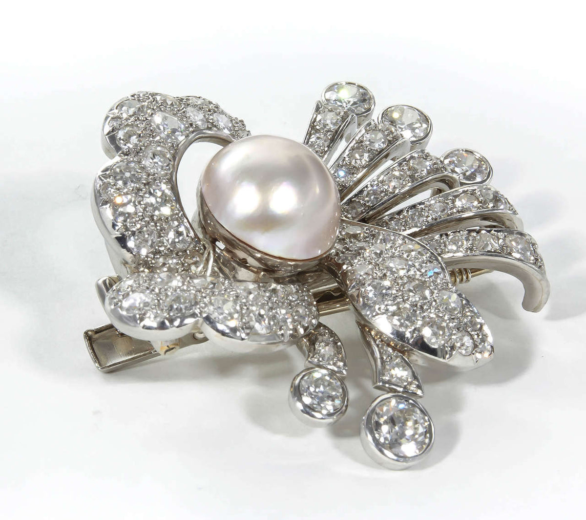 Vintage 1930s Pearl and 8.25 Carat Diamond Platinum Hair Brooch