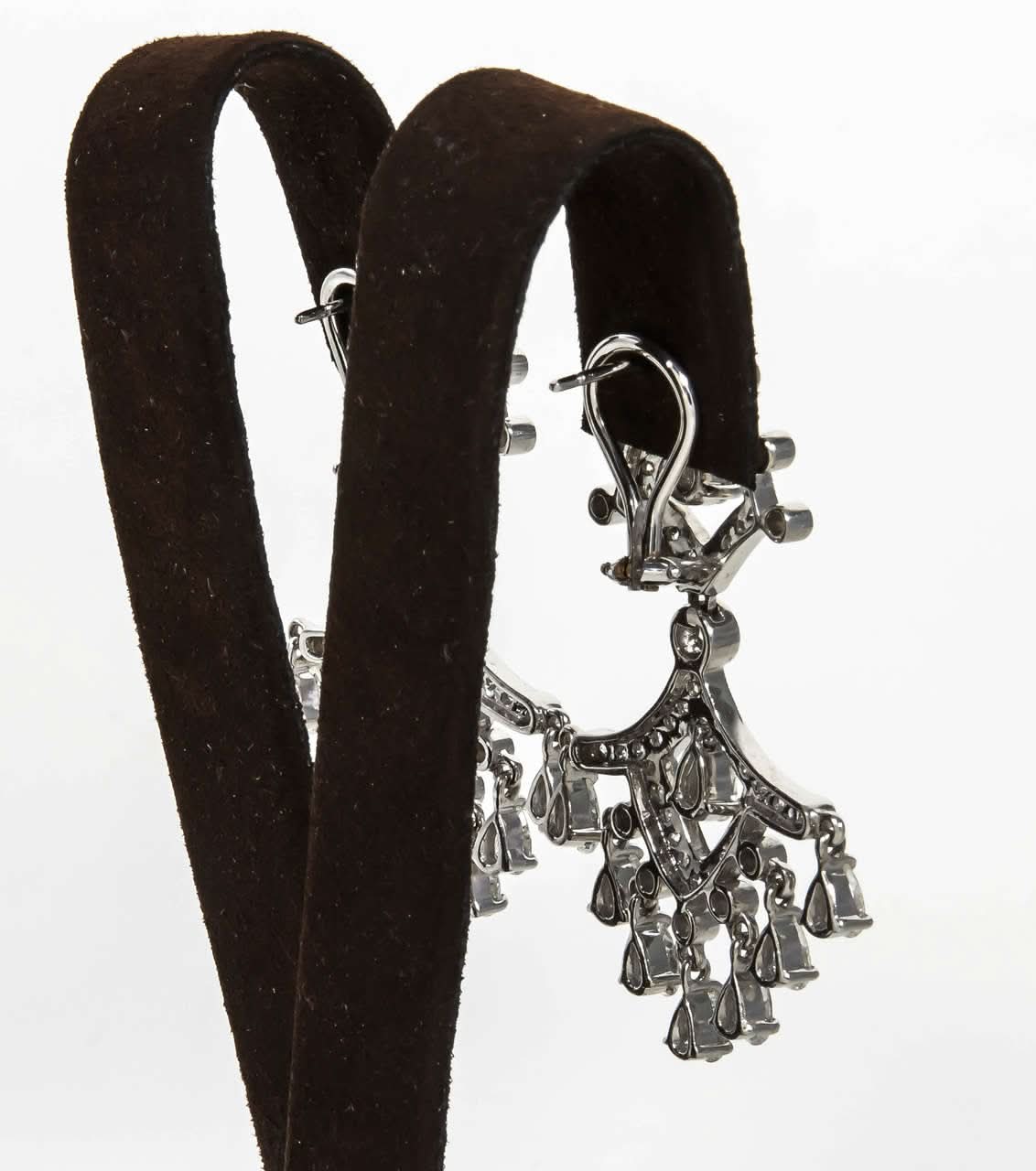 Luxurious 8.37 Carat Diamond 18k White Gold Chandelier Earrings