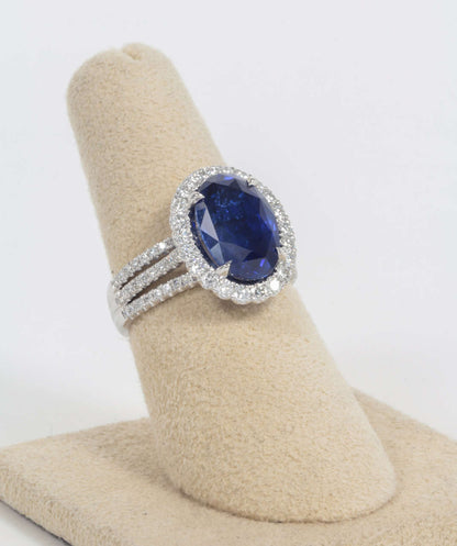 https://a.1stdibscdn.com/archivesE/jewelry/1stdibs/051514/DiamondScene_CC_DM//04/IMG_5680.jpg
