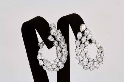 Diamond Scene Stunning 15.49ct Pear Shaped Diamond Gold Swirl Earrings