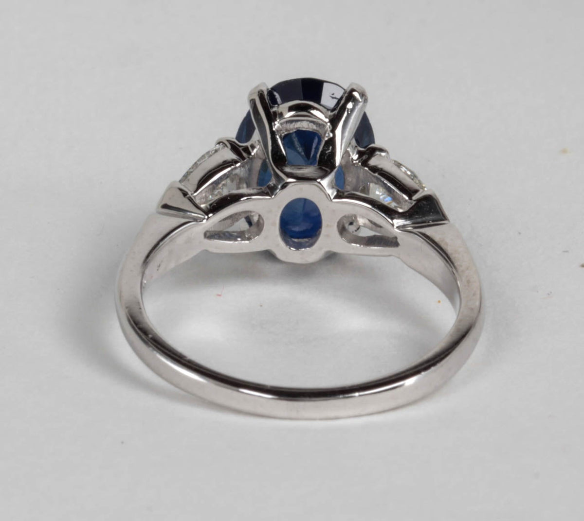 Classic 2.92ct Oval Blue Sapphire Diamond Platinum Engagement Ring