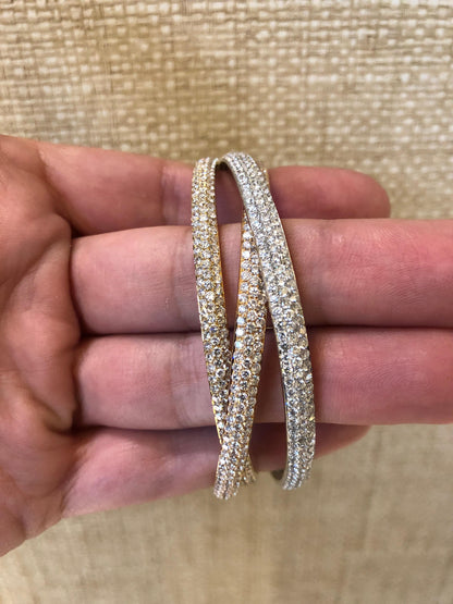 Luxurious 18k Tri-Color Gold Interlocked Diamond Bangle Bracelet Set