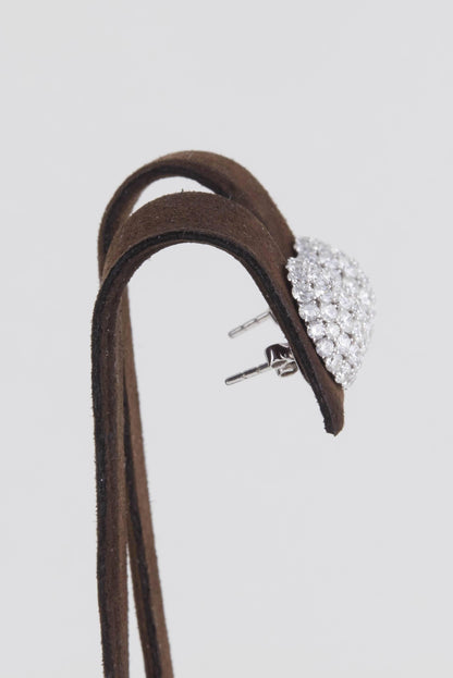 https://a.1stdibscdn.com/diamond-dome-button-earrings-for-sale-picture-5/j_415/j_168438121661970316835/IMG_7512_master.jpg
