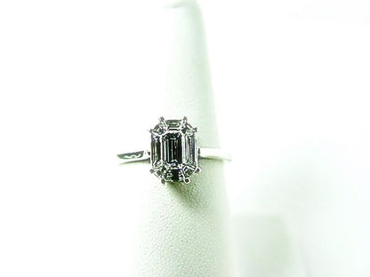 DIAMOND EMERALD BAGUETTE SHAPE PRONG SET INVISIBLE SET DIAMOND